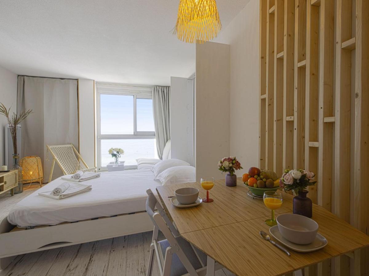 Superbe Studio Face A La Mer Acces Direct Plage 比亚里茨 外观 照片