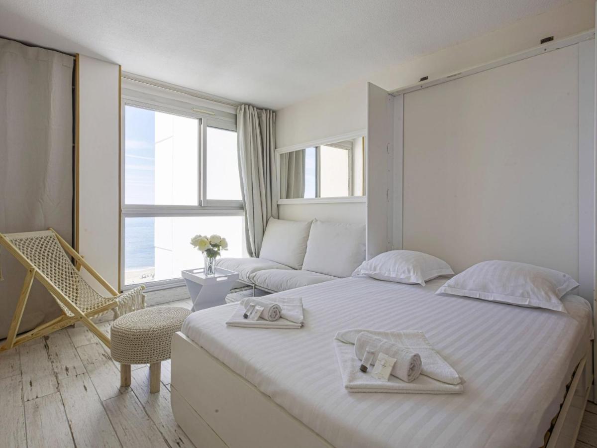 Superbe Studio Face A La Mer Acces Direct Plage 比亚里茨 外观 照片